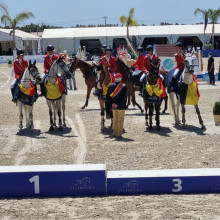 Nikita Van Der Meerschen (à gauche) avec le reste de l'équipe belge children (© Equibel)