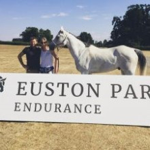 Photo : Franck Lance, Céline Just et Embrun, copyright Laetitia Glorian.